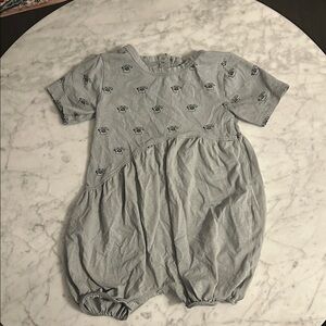 Kate Quinn Gray Baby Romper with telephone print size 2T